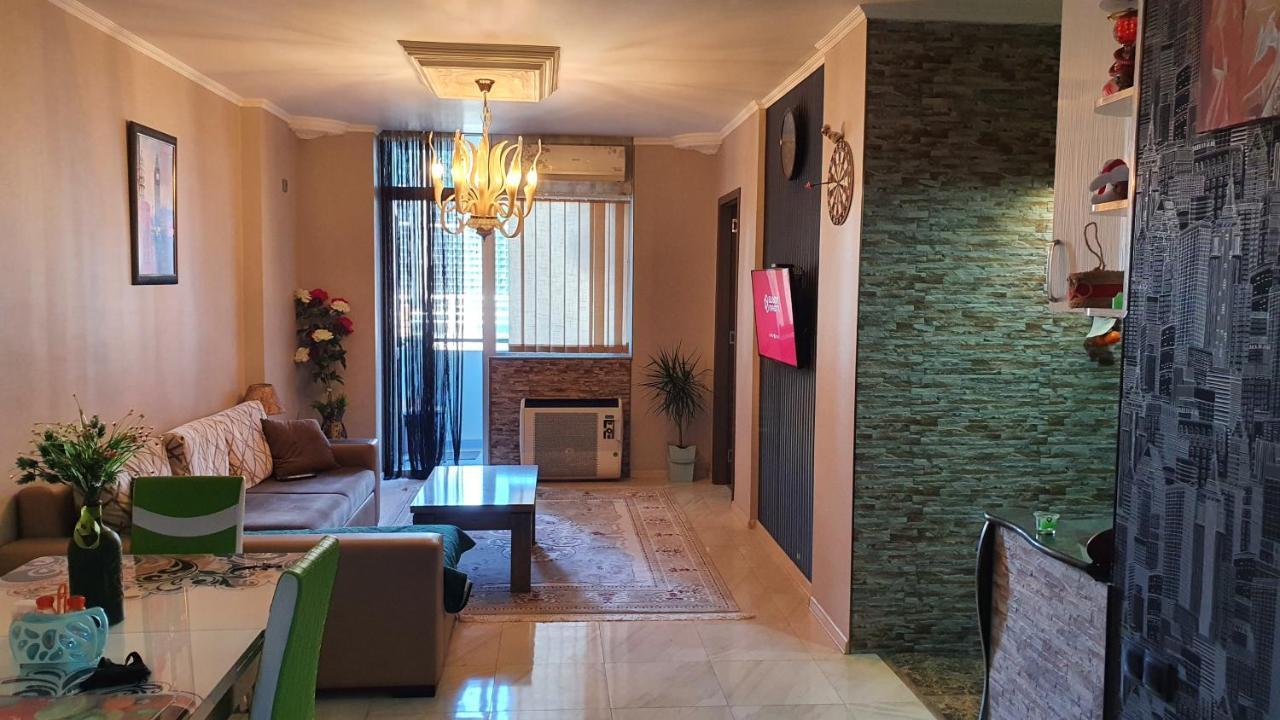 Apartment In Yalchin Star Residence Batoumi Extérieur photo